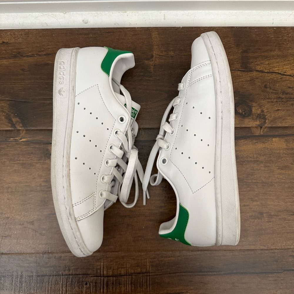 Adidas Stan Smiths - Picture 2 of 2